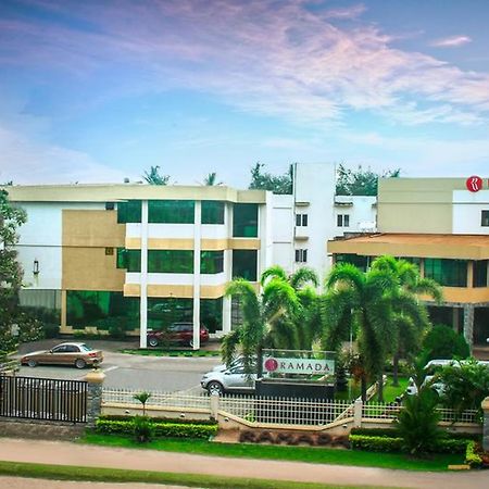 Ramada Katunayaka Buitenkant foto