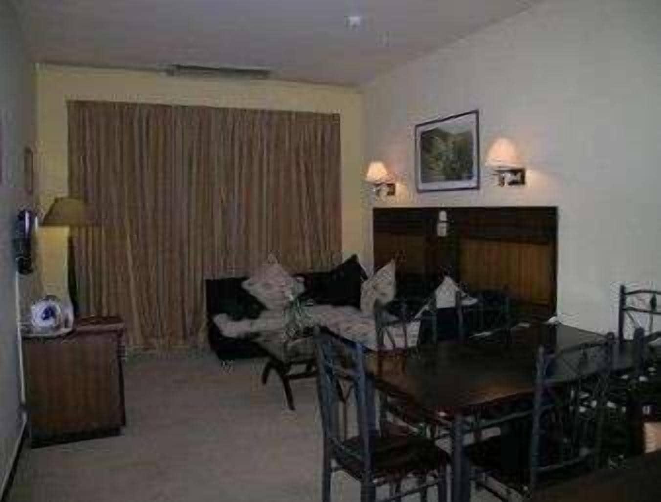 Ramada Katunayaka Kamer foto